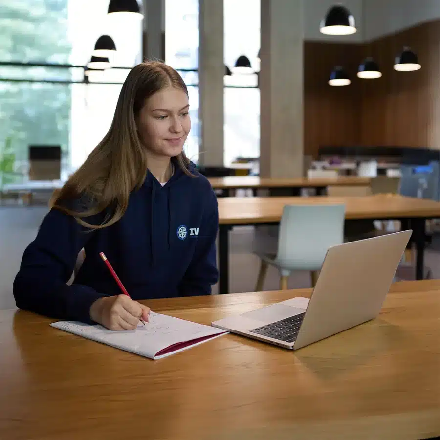 University Foundation student preparing for university with an IWS teacher